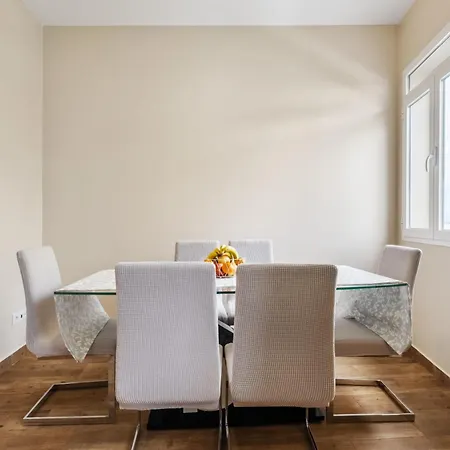 Проживание в семье A O Mar - Center *