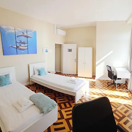 A O Mar - Center Rum i privatbostad Santa Cruz (Madeira)